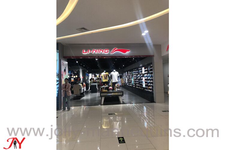 LINING store sports mannequins